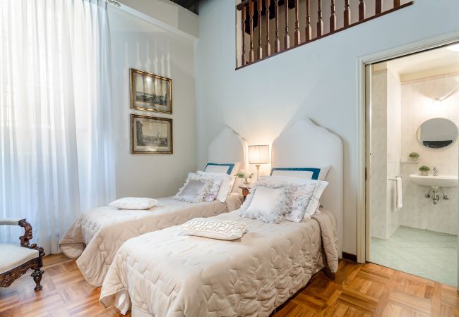 Apartamento em Lucca - Casa Simonetta: Modern and Antique Ground Floor Apartment inside the Walls of Lucca Apartamento em Lucca - Casa Simonetta: Modern and Antique Ground Floor Apartment inside the Walls of Lucca