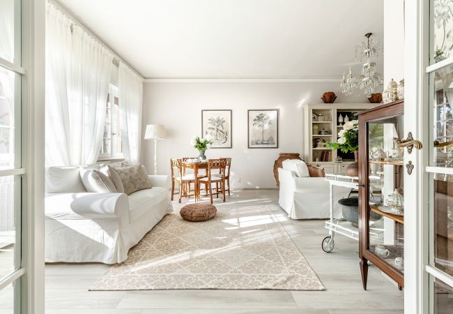 Villa em Lucca - VILLA OLIVIA: a New Luxury Villa with Garden in Lucca with PARKING Villa em Lucca - VILLA OLIVIA: a New Luxury Villa with Garden in Lucca with PARKING