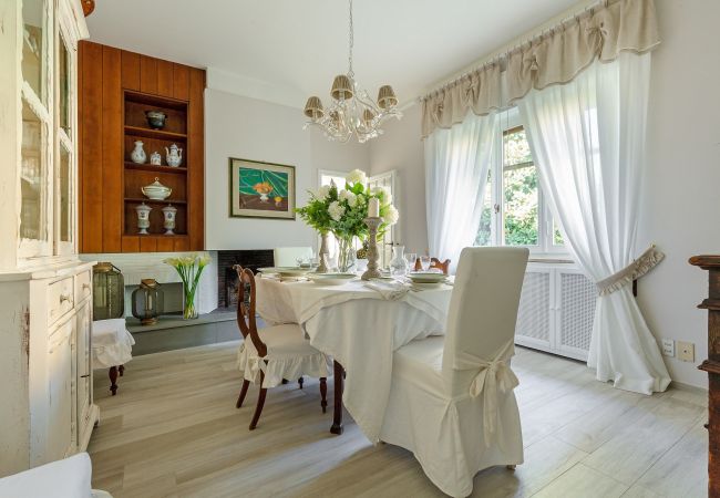 Villa em Lucca - VILLA OLIVIA: a New Luxury Villa with Garden in Lucca with PARKING Villa em Lucca - VILLA OLIVIA: a New Luxury Villa with Garden in Lucca with PARKING