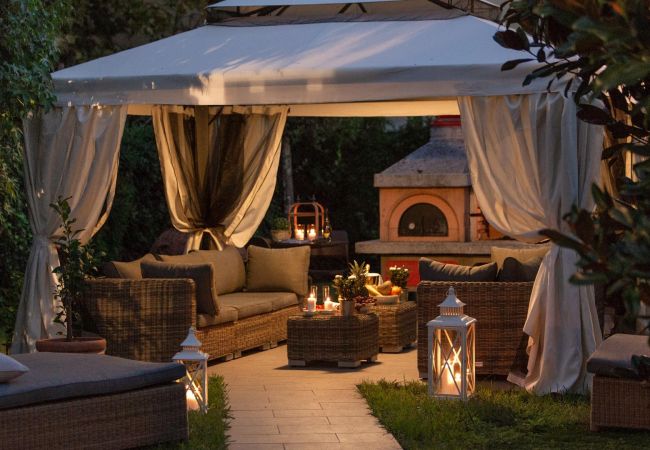 Villa em Lucca - VILLA OLIVIA: a New Luxury Villa with Garden in Lucca with PARKING Villa em Lucca - VILLA OLIVIA: a New Luxury Villa with Garden in Lucca with PARKING