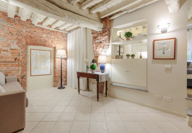 Apartamento em Lucca - Stylish Smart Ground Floor Apartment inside Lucca Apartamento em Lucca - Stylish Smart Ground Floor Apartment inside Lucca