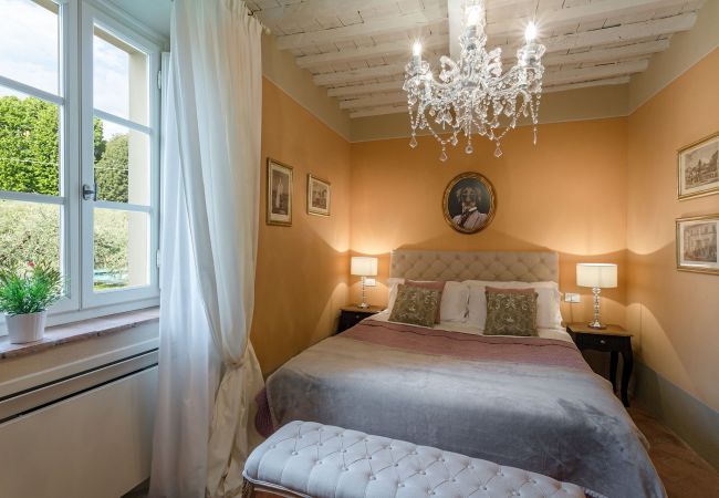 Villa em Lucca - A/C Villa with Amazing Views, SPA & Private Pool  Villa em Lucca - A/C Villa with Amazing Views, SPA & Private Pool