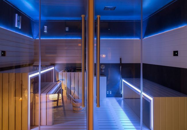 Villa em Lucca - A/C Villa with Amazing Views, SPA & Private Pool  Villa em Lucca - A/C Villa with Amazing Views, SPA & Private Pool