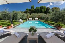 Villa em Lucca - A/C Villa with Amazing Views, SPA & Private Pool 