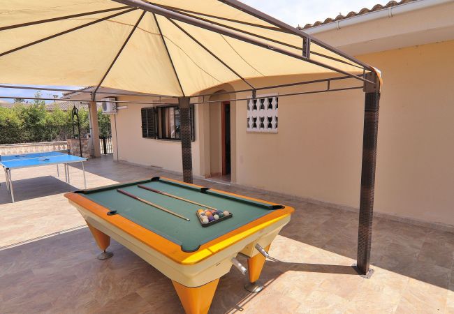 Chalet em Playa de Muro - Ca Na Coloma 145 fantástica villa con piscina, barbacoa, billar, ping pong y WiFi