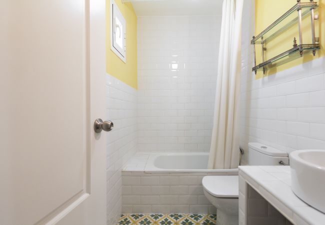 Apartamento em Madrid - Apartment Madrid Downtown Tribunal-Malasaña-Chueca M (EST8) Apartamento em Madrid - Apartment Madrid Downtown Tribunal-Malasaña-Chueca M (EST8)