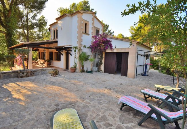 Chalet em Alcúdia - Trevol 020 fantástica casa con gran jardín y terraza, barbacoa, aire acondicionado y WiFi Chalet em Alcúdia - Trevol 020 fantástica casa con gran jardín y terraza, barbacoa, aire acondicionado y WiFi