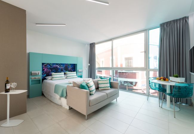 Apartamento em Las Palmas de Gran Canaria - Edison Building 102 By CanariasGetaway