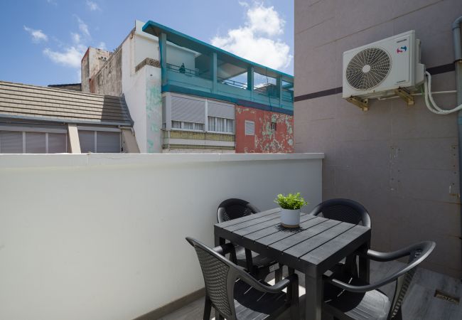 Casa em Las Palmas de Gran Canaria - Penthouse+Terrace city seaview By CanariasGetaway  Casa em Las Palmas de Gran Canaria - Penthouse+Terrace city seaview By CanariasGetaway