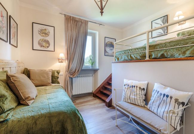 Villa em Capannori - VILLA PEMOLA a Luxury Farmhouse with Garden and bikes in Lucca Town Villa em Capannori - VILLA PEMOLA a Luxury Farmhouse with Garden and bikes in Lucca Town