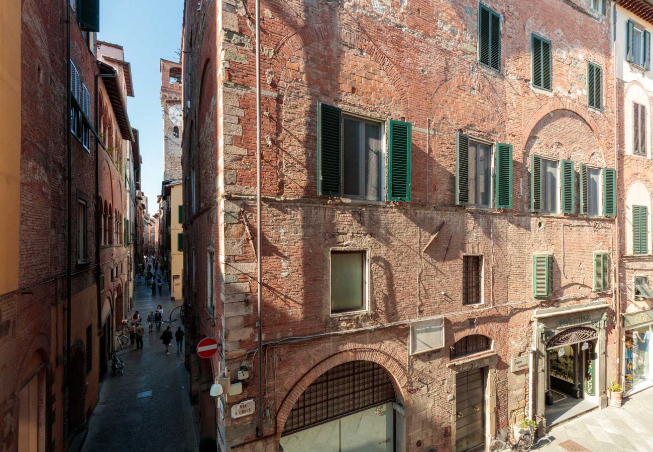 Apartamento em Lucca - CASA UGOLINO, State of the Art Central 2 Bedrooms Apartment in Lucca Apartamento em Lucca - CASA UGOLINO, State of the Art Central 2 Bedrooms Apartment in Lucca