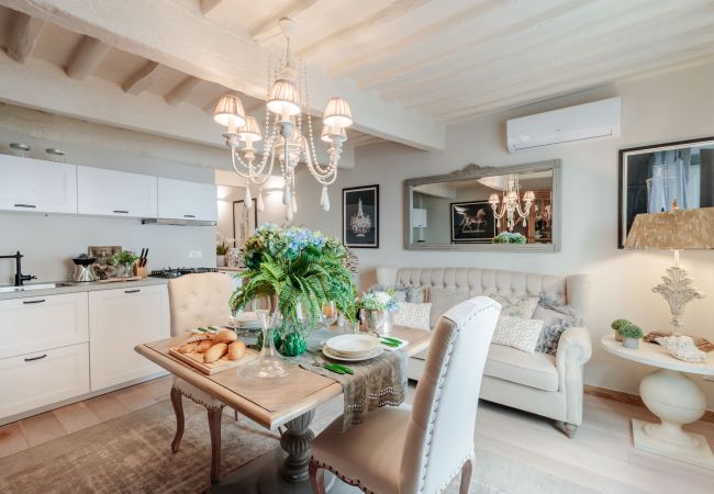 Apartamento em Lucca - Luxury 1 Bedroom Apartment inside the Walls of Lucca Apartamento em Lucca - Luxury 1 Bedroom Apartment inside the Walls of Lucca