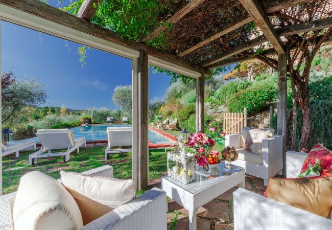 Villa em Lucca - Villa Gufo The Place to Be. Panoramic Private Pool with a Lucca View and Private Tennis Court Villa em Lucca - Villa Gufo The Place to Be. Panoramic Private Pool with a Lucca View and Private Tennis Court