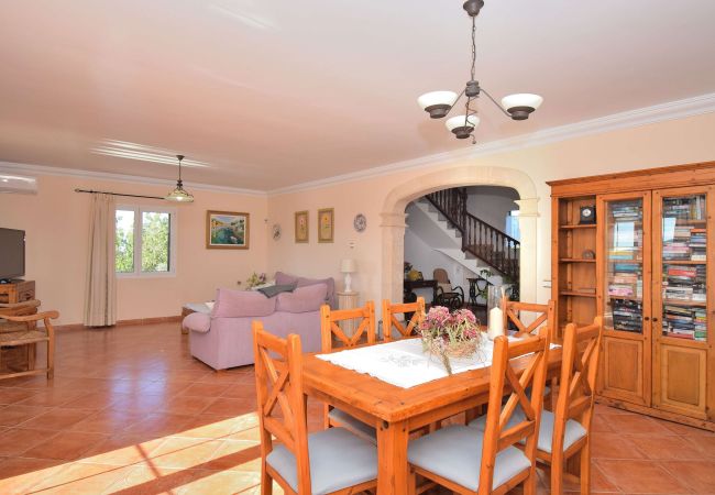 Fazenda em Cas Concos - Can Claret Gran 176 maravillosa villa con piscina privada, gran terraza, aire acondicionado y WiFi Fazenda em Cas Concos - Can Claret Gran 176 maravillosa villa con piscina privada, gran terraza, aire acondicionado y WiFi