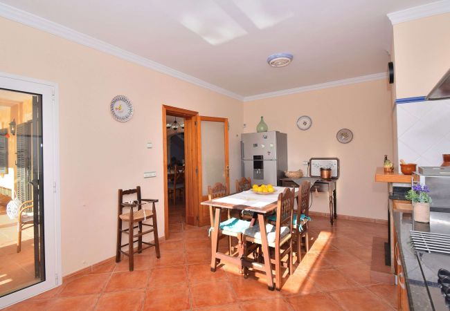 Fazenda em Cas Concos - Can Claret Gran 176 maravillosa villa con piscina privada, gran terraza, aire acondicionado y WiFi Fazenda em Cas Concos - Can Claret Gran 176 maravillosa villa con piscina privada, gran terraza, aire acondicionado y WiFi