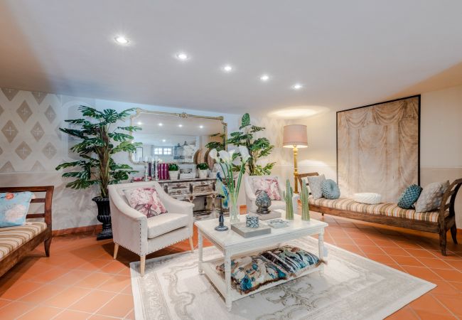 Villa em Lucca - VILLA ARSINA, Modern Italian Tradition. Private Pool Villa em Lucca - VILLA ARSINA, Modern Italian Tradition. Private Pool