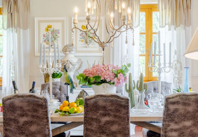 Villa em Lucca - VILLA ARSINA, Modern Italian Tradition. Private Pool Villa em Lucca - VILLA ARSINA, Modern Italian Tradition. Private Pool