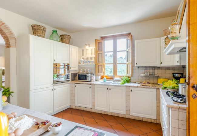 Villa em Lucca - VILLA ARSINA, Modern Italian Tradition. Private Pool Villa em Lucca - VILLA ARSINA, Modern Italian Tradition. Private Pool