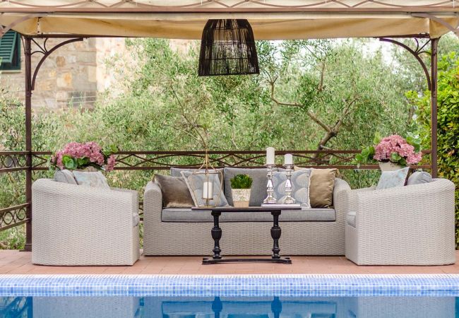 Villa em Lucca - VILLA ARSINA, Modern Italian Tradition. Private Pool Villa em Lucca - VILLA ARSINA, Modern Italian Tradition. Private Pool