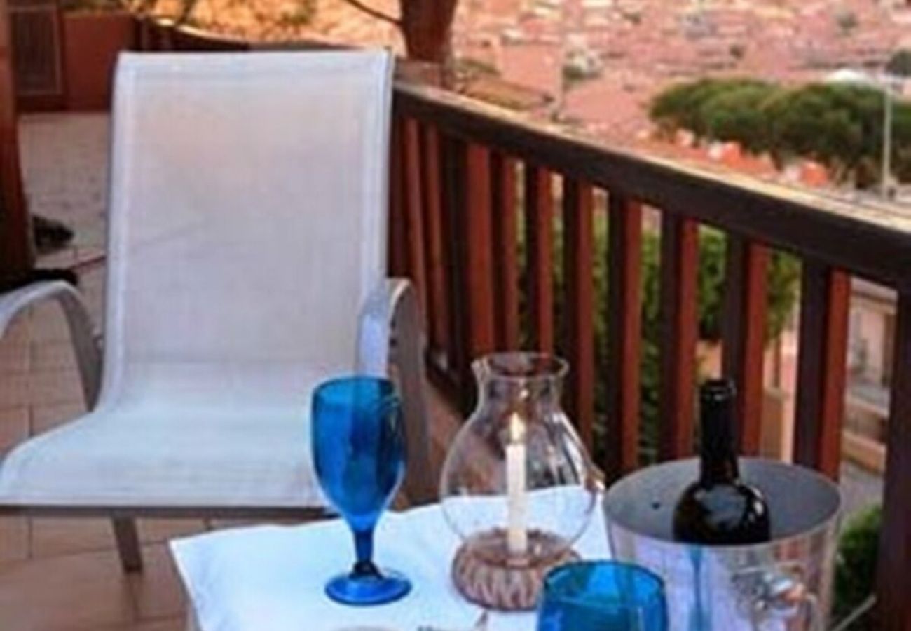 Apartamento em Palau - Ático Palau 2BR 2BA terraza con impresionantes vistas Apartamento em Palau - Ático Palau 2BR 2BA terraza con impresionantes vistas