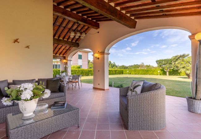 Villa em Lucca - Nonna Bianca, a Genuine Farmhouse in Sant'Alessio, Lucca Villa em Lucca - Nonna Bianca, a Genuine Farmhouse in Sant'Alessio, Lucca