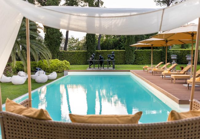 Villa em Lucca - Luxury Wine Estate Villa Framed Among Lucca' Hills Villa em Lucca - Luxury Wine Estate Villa Framed Among Lucca' Hills