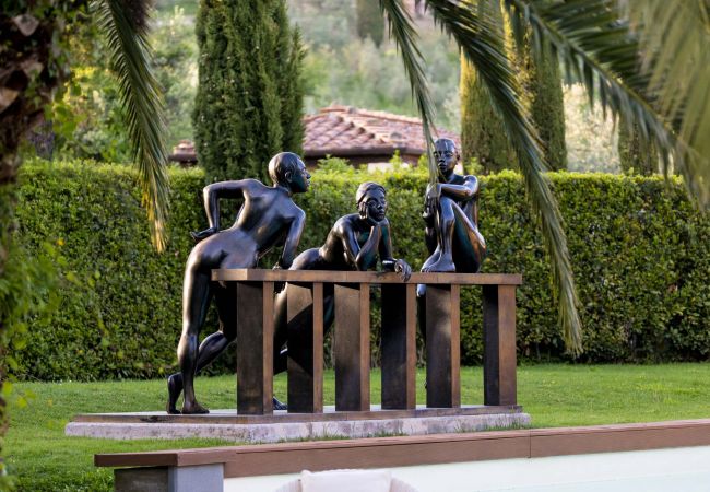 Villa em Lucca - Luxury Wine Estate Villa Framed Among Lucca' Hills Villa em Lucca - Luxury Wine Estate Villa Framed Among Lucca' Hills