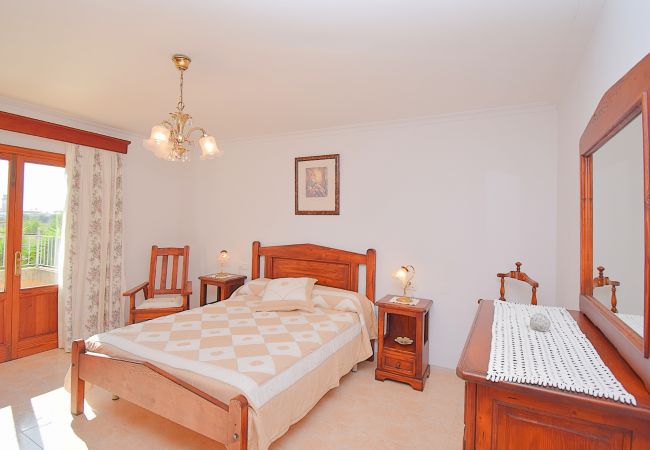 Fazenda em Campanet - Can Nina 198 tradicional finca con piscina privada, terraza, barbacoa y WiFi Fazenda em Campanet - Can Nina 198 tradicional finca con piscina privada, terraza, barbacoa y WiFi