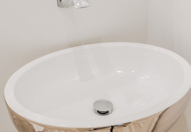 Apartamento em Lucca - Luxury 3 Bedrooms Apartment with Elevator inside Lucca by the Main Square Piazza San Michele  Apartamento em Lucca - Luxury 3 Bedrooms Apartment with Elevator inside Lucca by the Main Square Piazza San Michele
