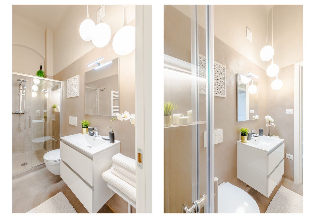 Apartamento em Lucca - Casa Gina, a modern charming urban retreat with free parking by the train station and the Walls of Lucca Apartamento em Lucca - Casa Gina, a modern charming urban retreat with free parking by the train station and the Walls of Lucca