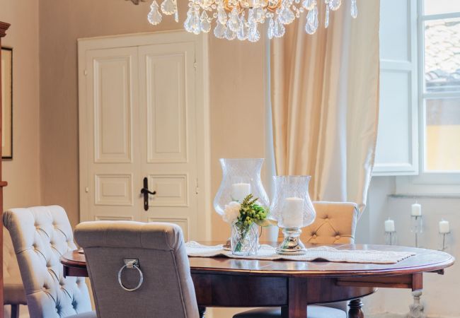 Apartamento em Lucca - Luxury 3 bedrooms Apartment Amazing Views over the Amphiteatre Square inside the Walls of Lucca Apartamento em Lucca - Luxury 3 bedrooms Apartment Amazing Views over the Amphiteatre Square inside the Walls of Lucca