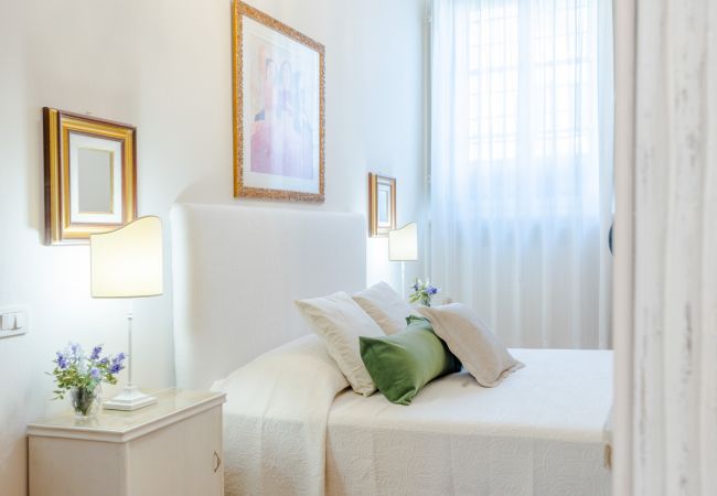 Apartamento em Lucca - The Garden Along The Stream, romantic apartment with private garden inside the walls of Lucca Apartamento em Lucca - The Garden Along The Stream, romantic apartment with private garden inside the walls of Lucca