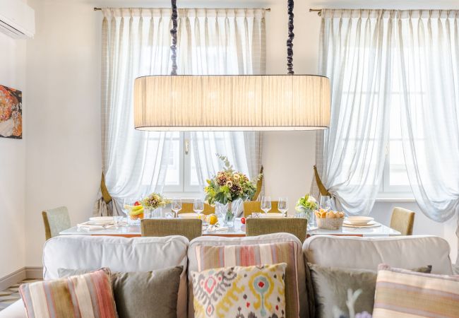 Apartamento em Lucca - Contemporary 4 bedrooms 4 bathrooms Apartment Apartamento em Lucca - Contemporary 4 bedrooms 4 bathrooms Apartment