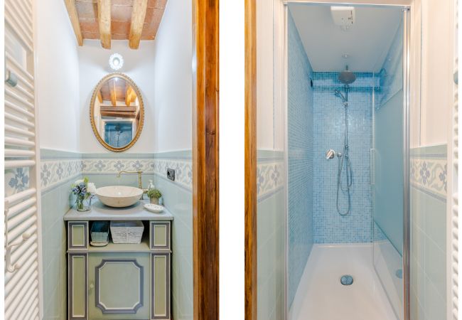 Apartamento em Lucca - Casa La Guardia, a Classic 3 bedrooms Panoramic Apartment inside a Medieval tower dating back to 1100s within the Walls of Lucca Apartamento em Lucca - Casa La Guardia, a Classic 3 bedrooms Panoramic Apartment inside a Medieval tower dating back to 1100s within the Walls of Lucca