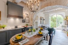 Apartamento em Lucca - Luxury Apartment with Private Garden inside Lucca