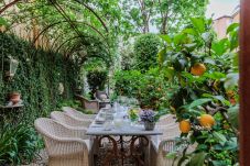 Apartamento em Lucca - Luxury Apartment with Private Garden inside Lucca