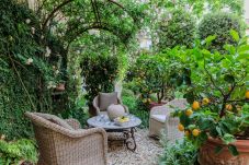 Apartamento em Lucca - Luxury Apartment with Private Garden inside Lucca