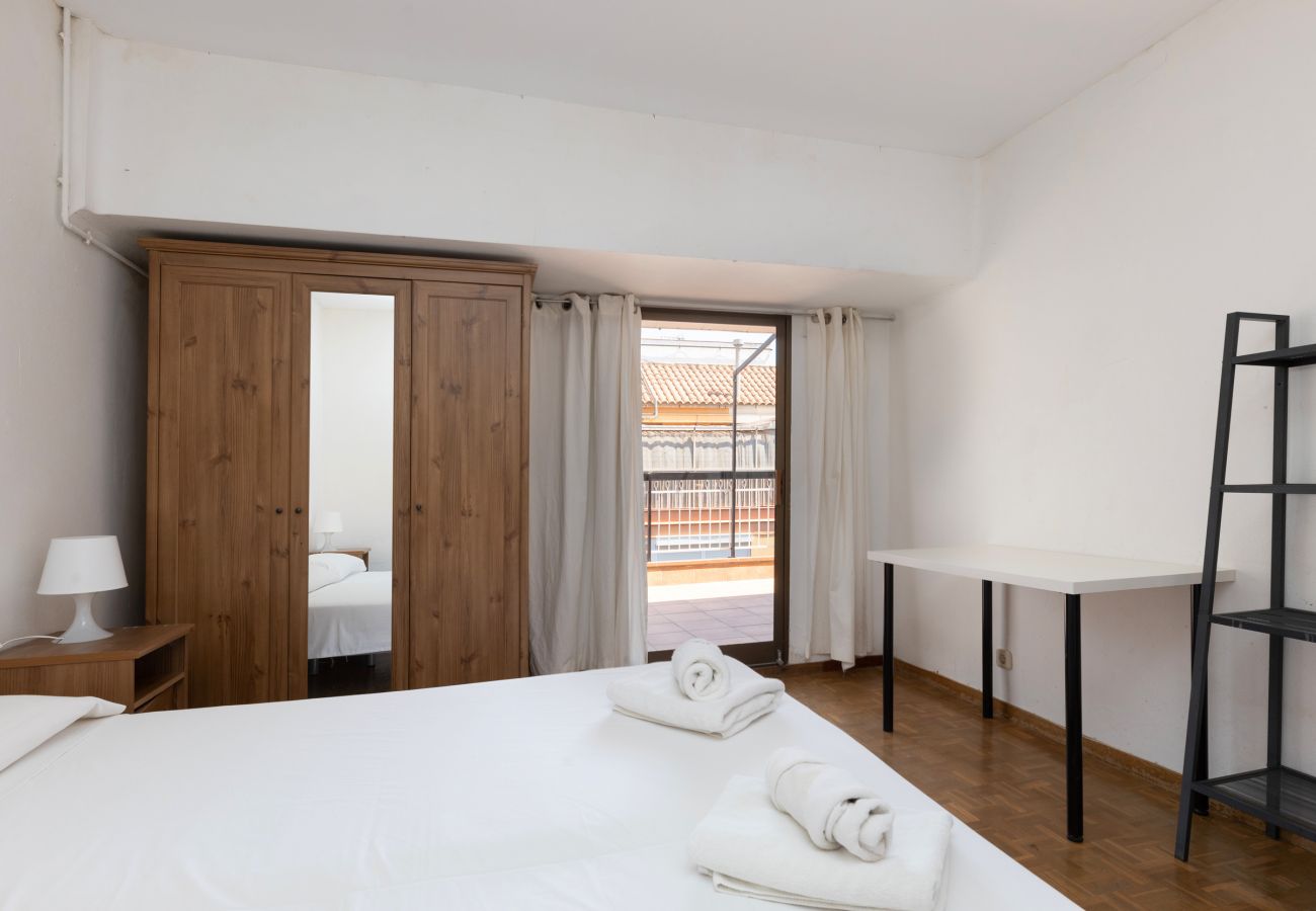 Apartamento em Barcelona - ATIC, PRIVATE TERRACE, 2 BEDROOMS Apartamento em Barcelona - ATIC, PRIVATE TERRACE, 2 BEDROOMS