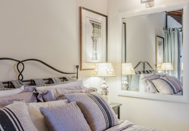 Apartamento em Lucca - Casa Lucky, Romantic Modern 3 bedrooms Penthouse inside the Walls of Lucca Apartamento em Lucca - Casa Lucky, Romantic Modern 3 bedrooms Penthouse inside the Walls of Lucca