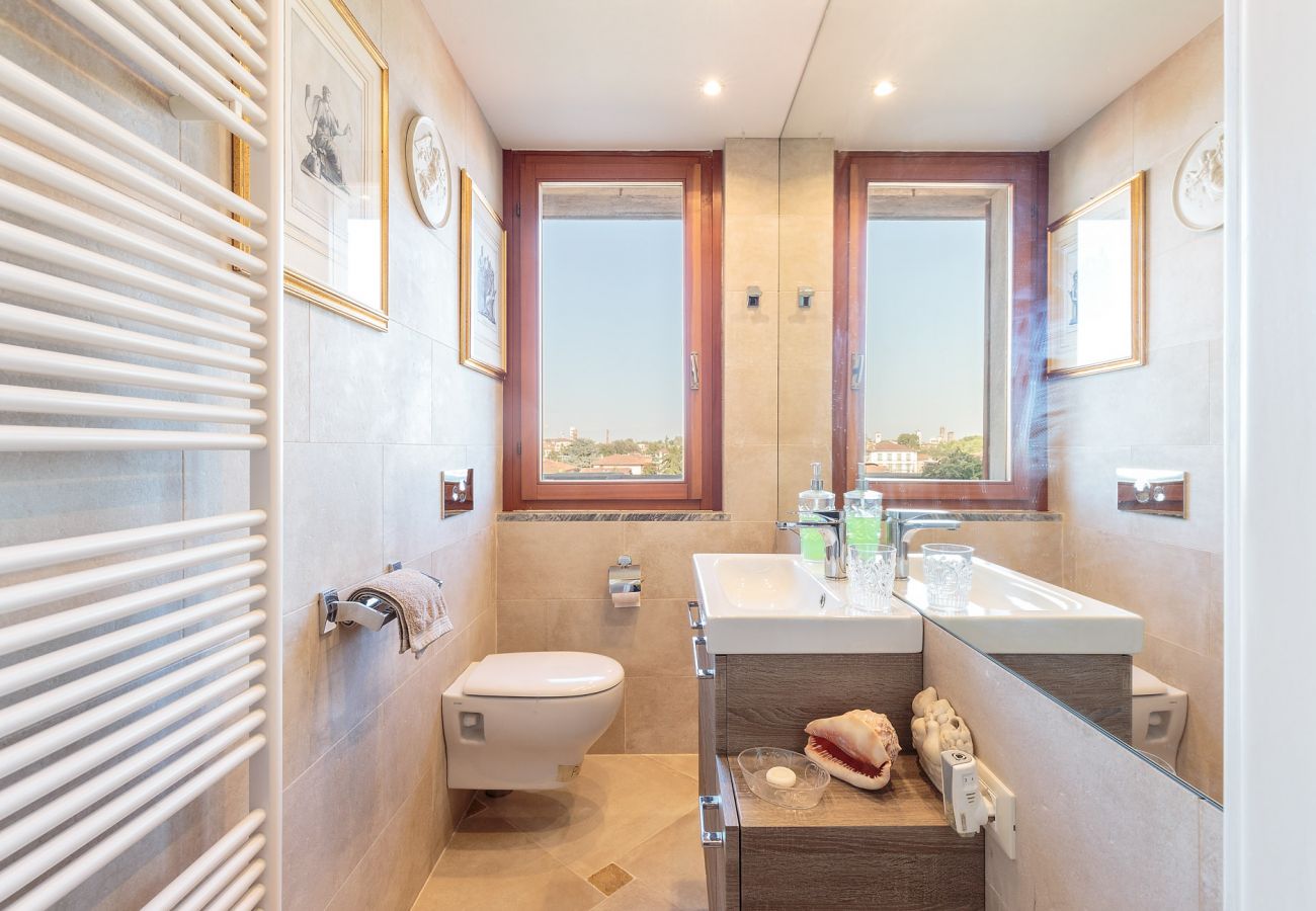 Apartamento em Lucca - Casa Dieter, a superb 2 bedrooms Apartment with Grand Terrace and private parking in Central Lucca Apartamento em Lucca - Casa Dieter, a superb 2 bedrooms Apartment with Grand Terrace and private parking in Central Lucca