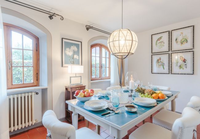 Villa em Monte San quirico - Villa Cesare, a Convenient 4 bedroom Villa with Pool close to Lucca Town Villa em Monte San quirico - Villa Cesare, a Convenient 4 bedroom Villa with Pool close to Lucca Town