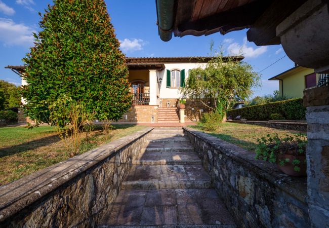 Villa em Monte San quirico - Villa Cesare, a Convenient 4 bedroom Villa with Pool close to Lucca Town Villa em Monte San quirico - Villa Cesare, a Convenient 4 bedroom Villa with Pool close to Lucca Town