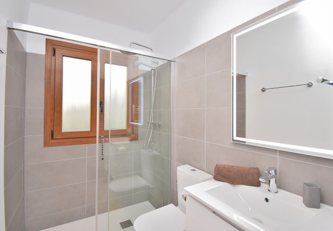 Chalet em Playa de Muro - Casa Esperanza 260 acogedora casa de vacaciones cerca de la playa, con terraza y aire acondicionado Chalet em Playa de Muro - Casa Esperanza 260 acogedora casa de vacaciones cerca de la playa, con terraza y aire acondicionado