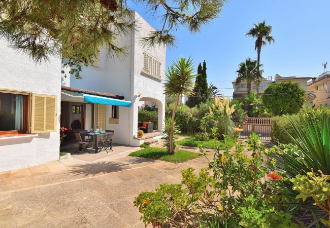 Chalet em Playa de Muro - Casa Esperanza 260 acogedora casa de vacaciones cerca de la playa, con terraza y aire acondicionado Chalet em Playa de Muro - Casa Esperanza 260 acogedora casa de vacaciones cerca de la playa, con terraza y aire acondicionado
