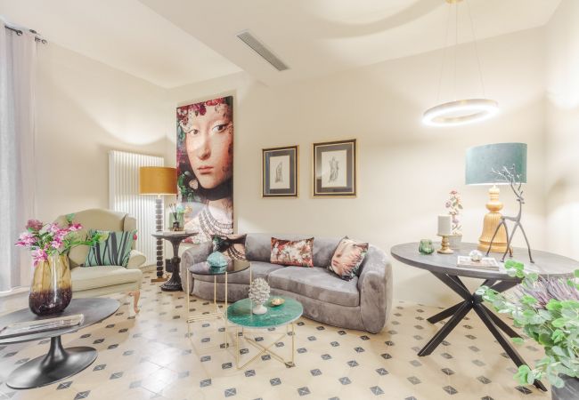 Apartamento em Lucca - Vissi D'Arte, a Luxury Ground Floor Apartment with Private Garden inside the Walls of Lucca Apartamento em Lucca - Vissi D'Arte, a Luxury Ground Floor Apartment with Private Garden inside the Walls of Lucca