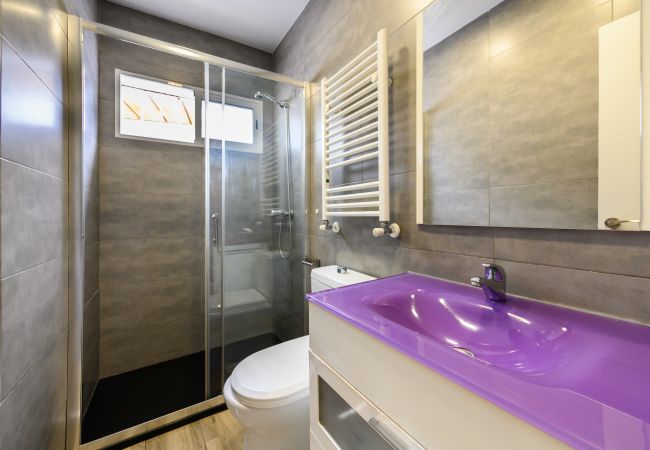 Chalet em Madrid - Chalet Ciudad Lineal 3HH M (MIS57) Chalet em Madrid - Chalet Ciudad Lineal 3HH M (MIS57)