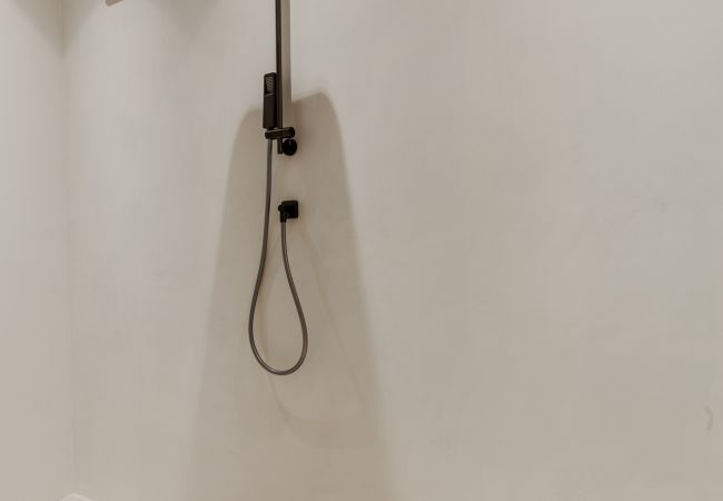 Villa em Lucca - Tramonto Farmhouse, a Luxury Retreat and a Contemporary Story of Tradition Villa em Lucca - Tramonto Farmhouse, a Luxury Retreat and a Contemporary Story of Tradition