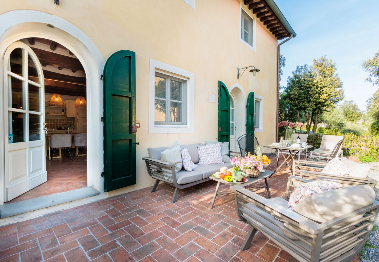 Apartamento em Monte San quirico - Jacopo Farmhouse Apartment in Wine Resort in Lucca Apartamento em Monte San quirico - Jacopo Farmhouse Apartment in Wine Resort in Lucca