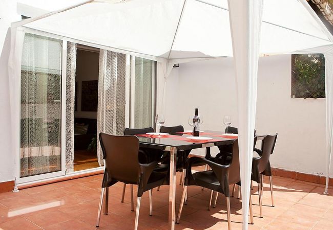 Apartamento em Barcelona - Private terrace, 3 bedrooms, 2 bathrooms, central Barcelona Apartamento em Barcelona - Private terrace, 3 bedrooms, 2 bathrooms, central Barcelona