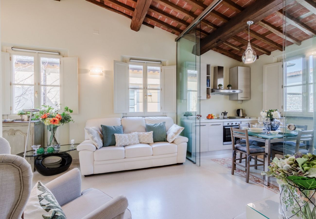 Apartamento em Lucca - Smart Flat with Elevator inside Lucca Apartamento em Lucca - Smart Flat with Elevator inside Lucca
